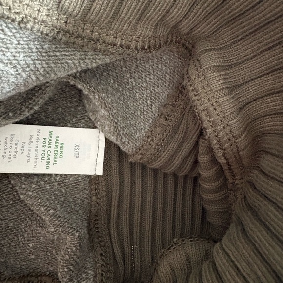 Aerie Olive Green Sweater - Picture 5 of 5